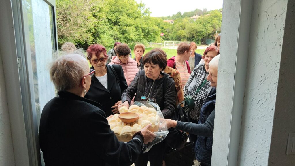 Близо 3 000 са възрастните хора в общините Брезник и Трън, нежният пол доминира над мъжете над 65-годишна възраст