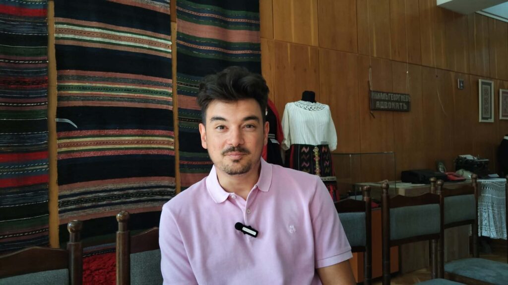 Художник: С експозиция в Брезник ще разкажем три интересни подземни истории – ВИДЕО